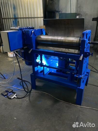 Вальцы трехвалковые (вальцовочный станок)