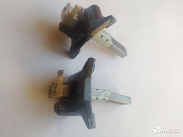 Двигатель пылесоса. щётки двигателя