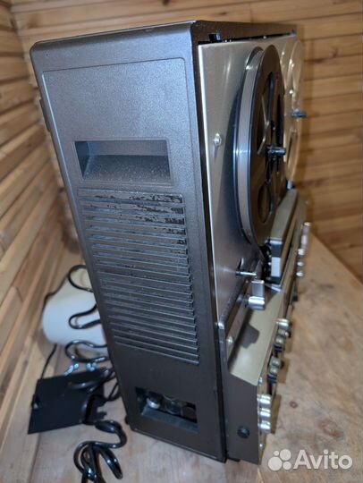 Магнитофон катушечный Астра мк-110-С-1 как новый