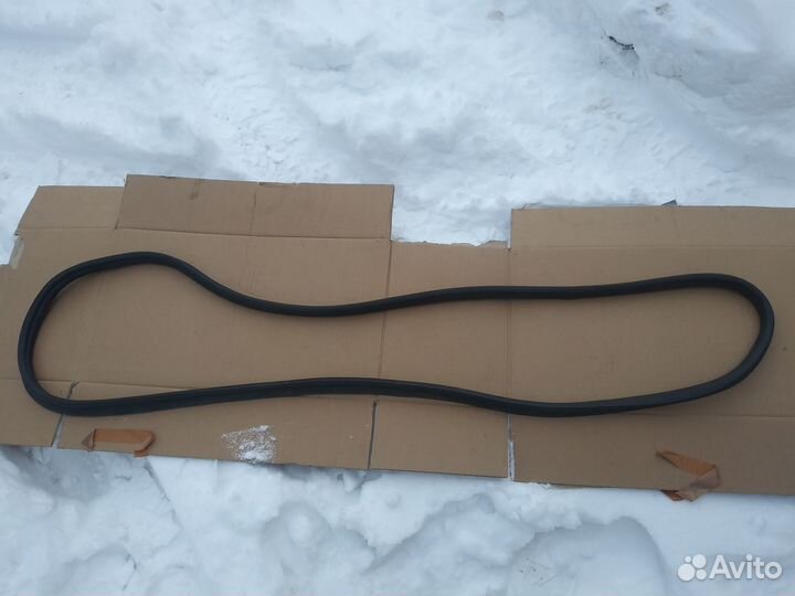 Уплотнитель крышки багажника Kia K5