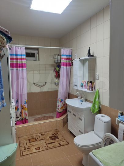 Дом 270 м² на участке 6 сот.