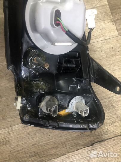 Фара Subaru legacy BH5, правая