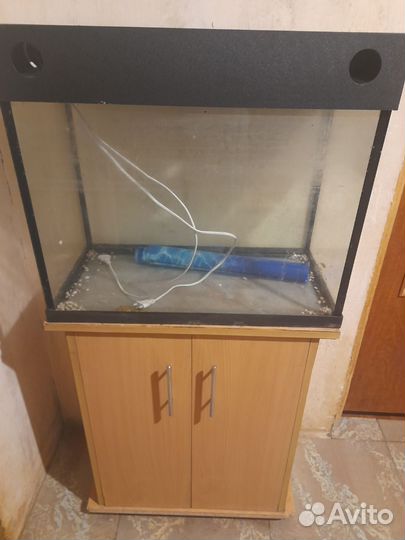 Аквариум с тумбой
