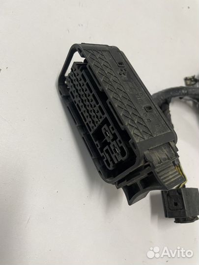 Разъем эбу Активной рулевой рейки бмв Х5 Е70