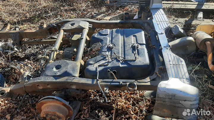 Рама mitsubishi pajero 4m40