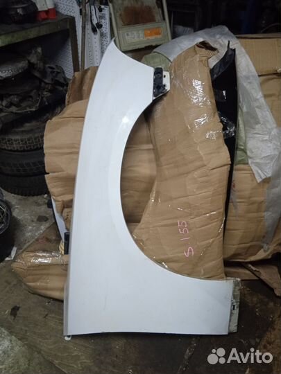 Крыло перед dodge charger LD 2010-14 Г