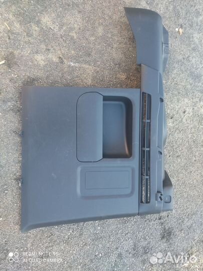 Пластик багажника citroen berlingo каблук