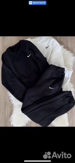 Спортивный костюм женский