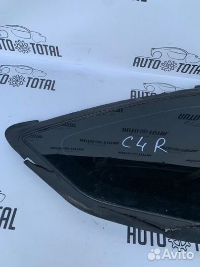 Стекло крыла заднее правое Citroen C4 2011