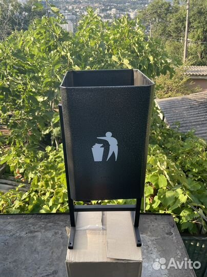 Новая Уличная урна