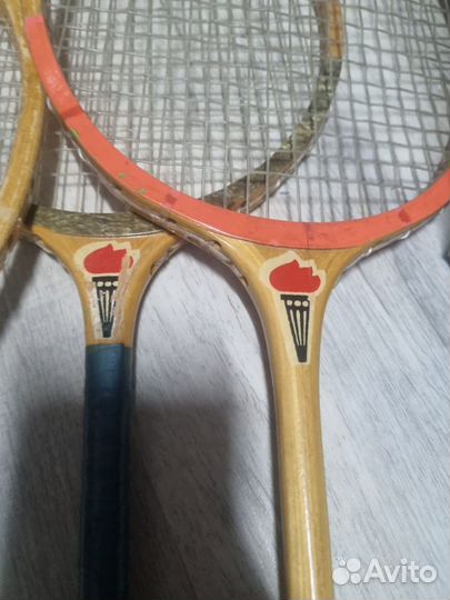 Ракетка для бадминтона