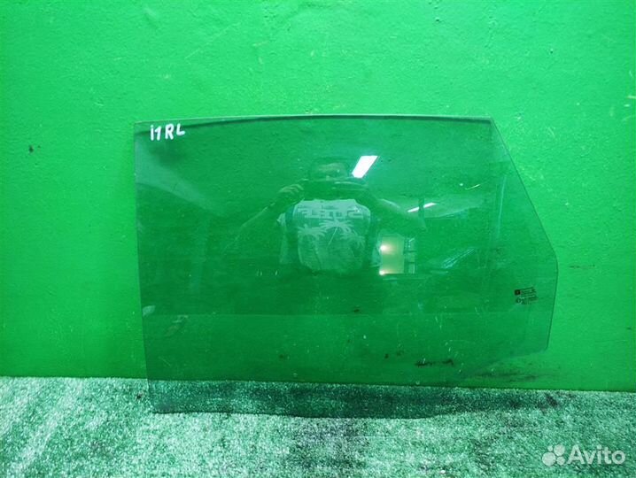 Стекло заднее левое Mazda 3 (BK) 2005