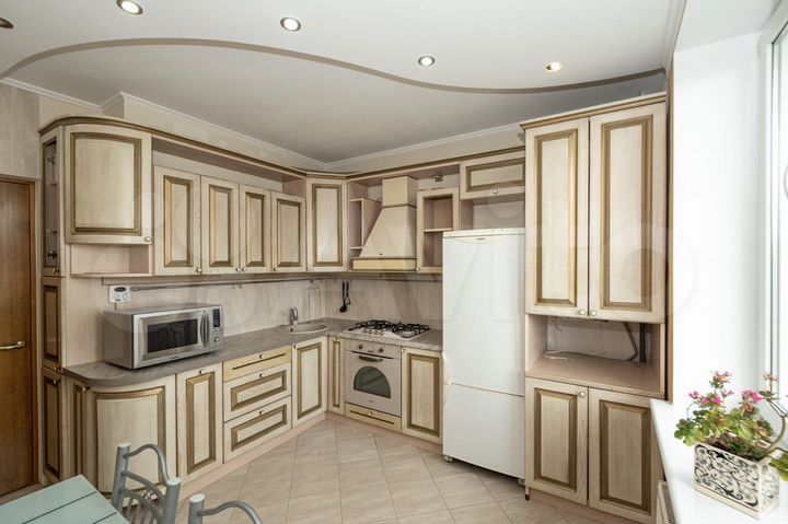 2-к. квартира, 58 м², 8/9 эт.