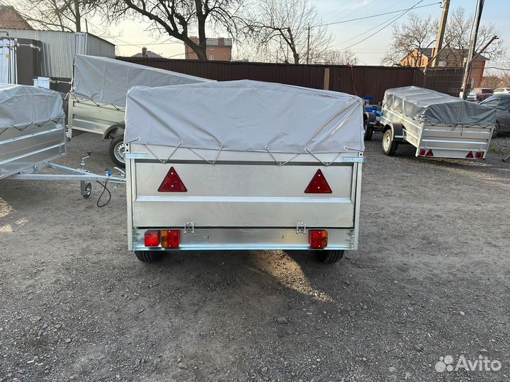 Легковой прицеп 2.2 на 1.3 м высокий борт с тентом