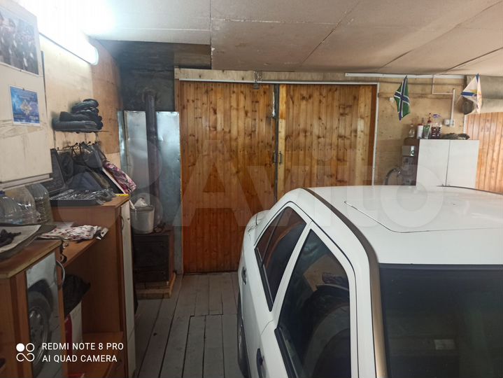 Гараж, > 30 м²