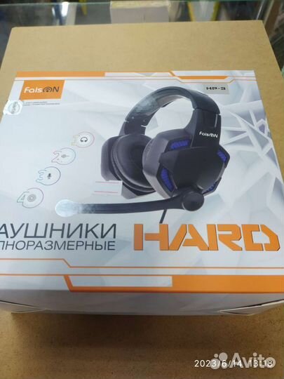 Наушники с микрофоном