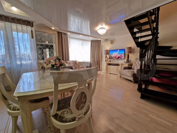 3-к. квартира, 128 м², 5/6 эт.