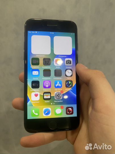 iPhone 8, 64 ГБ