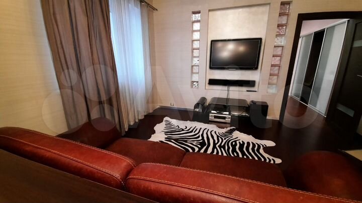 2-к. квартира, 71 м², 10/13 эт.