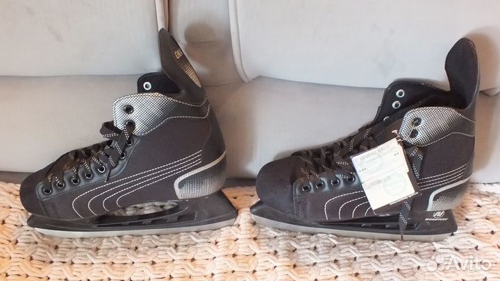 Продаются коньки