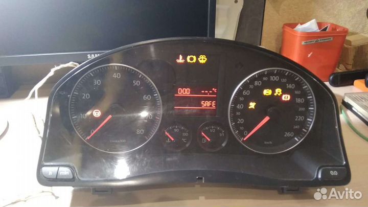 Щиток приборов гольф 5 джетта 5