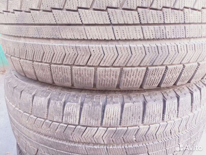 Bridgestone Blizzak VRX 255/55 R17 99S