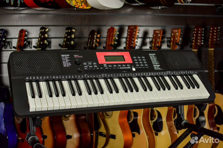 Синтезатор Medeli + Аксессуары