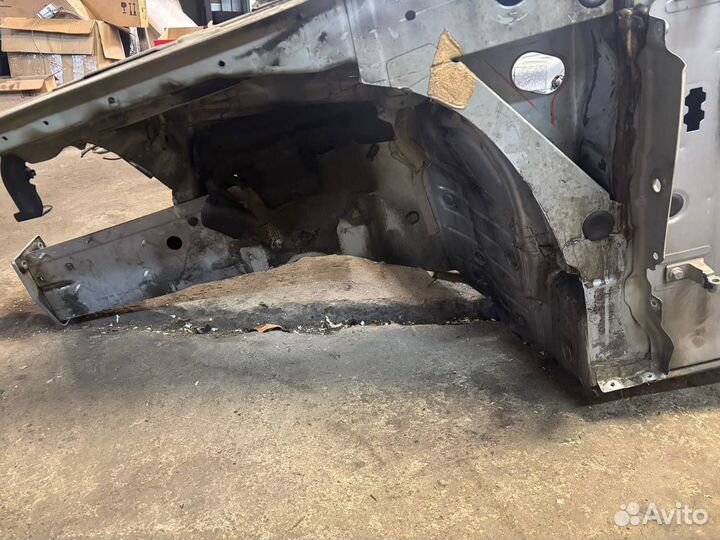 Лонжерон левый audi Q5