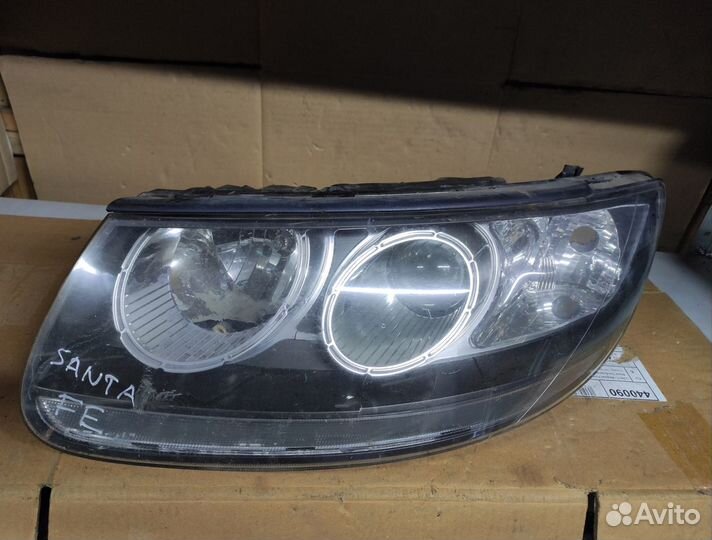 Фара битая левая Hyundai Santa Fe