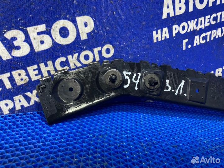 Крепление заднего бампера Ford Explorer