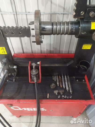 Станок для правки литых дисков