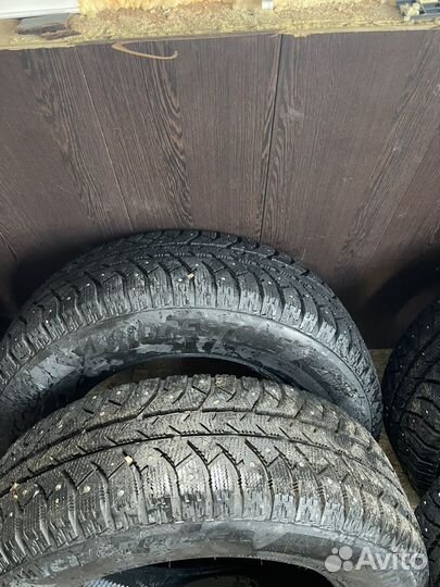 Bridgestone Ice Cruiser 7000S 235/65 R17 108T