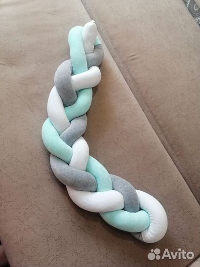 Бортик коса в кроватку