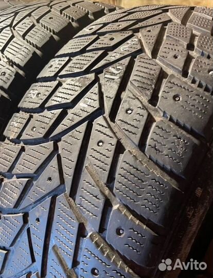 Dunlop SP Winter Ice 02 285/65 R17