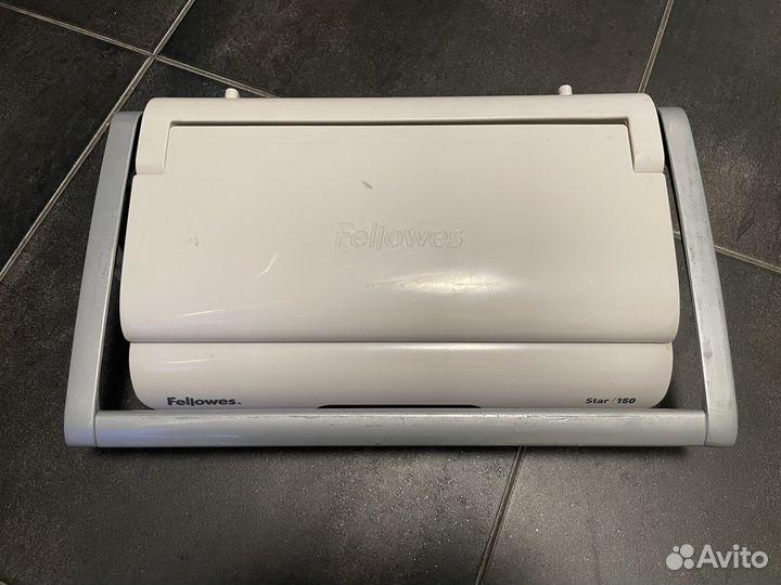 Брошюровщик Fellowes Star