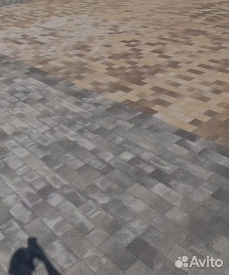 Укладка тротуарной плитки, установка бордюров