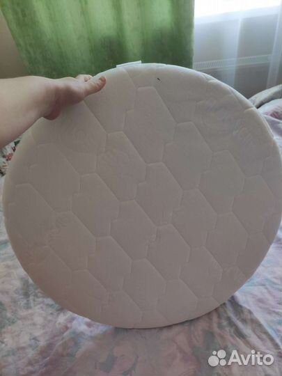 Матрас детский в круглую кроватку