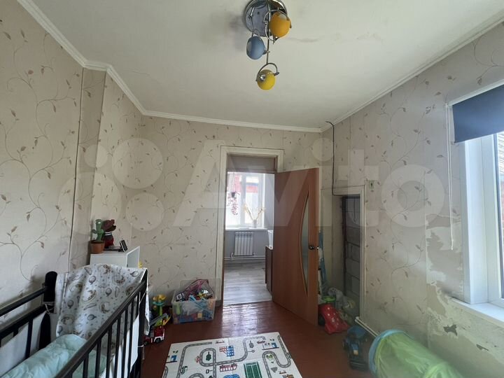 Дом 63 м² на участке 3 сот.