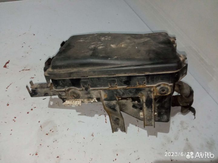 Блок реле и предохранителей saab 9 5