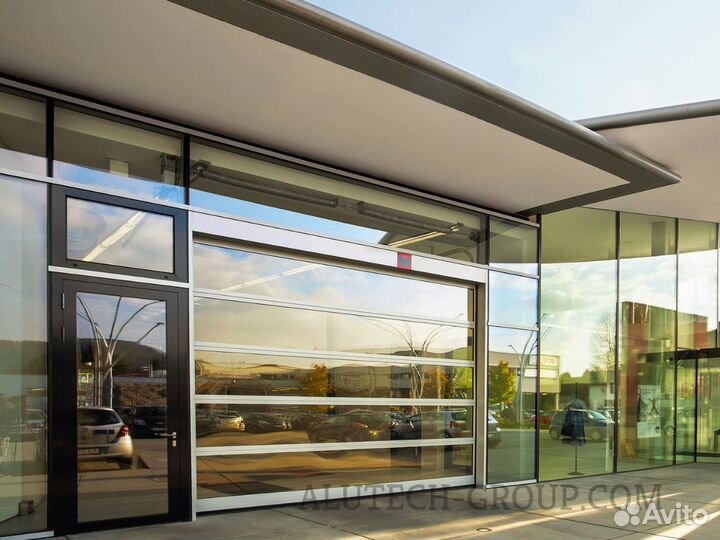 Панорамные ворота Алютех