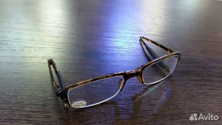 Очки + 1,75 для коррекции зрения