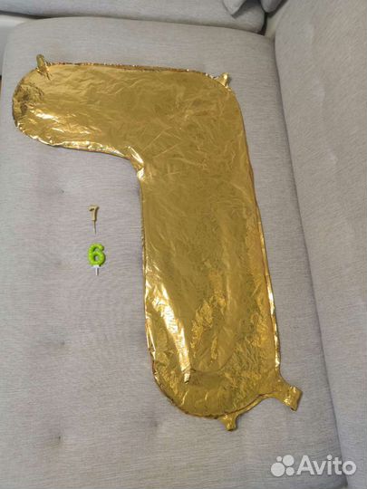 Шар фольгированный цифра 7 и свеча