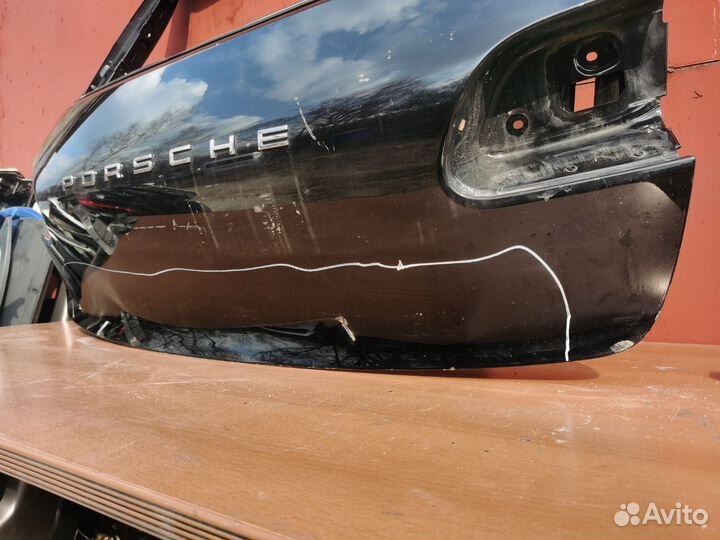 Даерь багажника Porshe Macan 95 B 2014