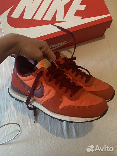 Кроссовки nike internationalist 38