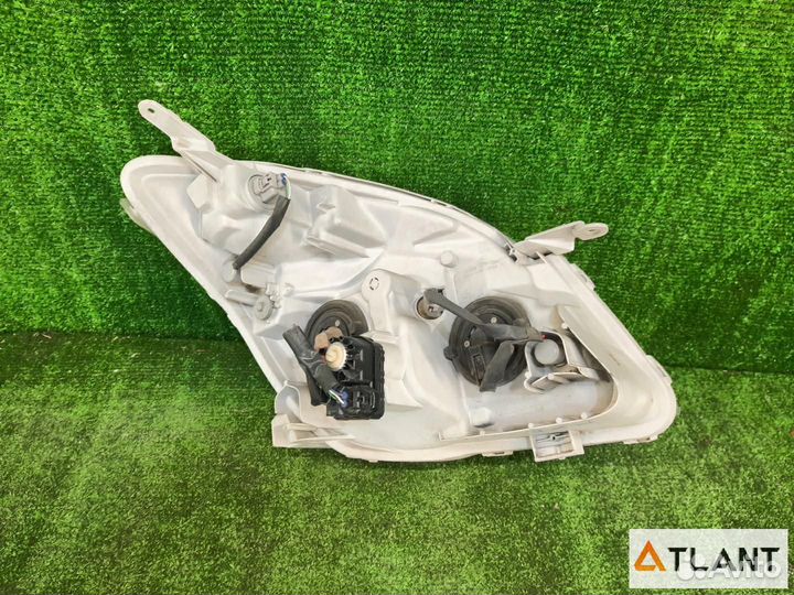 Фара передняя левая toyota spacio