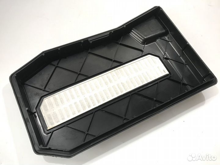 Крышка акб Porsche Cayenne