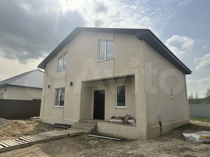 Коттедж 150 м² на участке 5 сот.