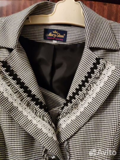 Костюм женский с юбкой 46 48