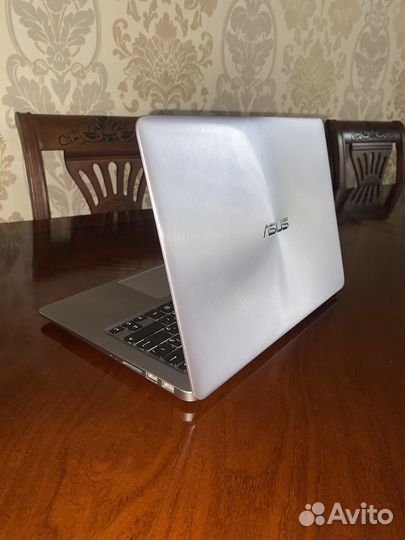 Asus ZenBook 3K IPS Core i7 SSD512g 940MX Металл