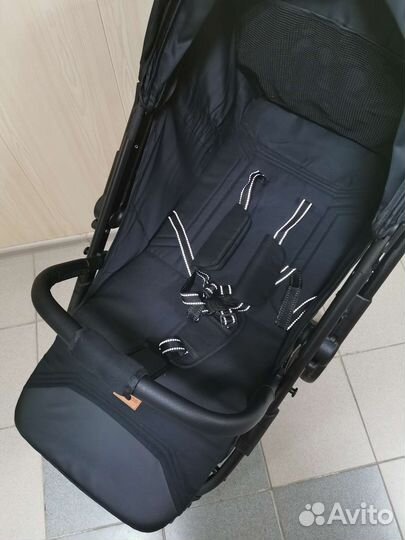 Коляска с перекидной ручкой Luxmom H2 новая